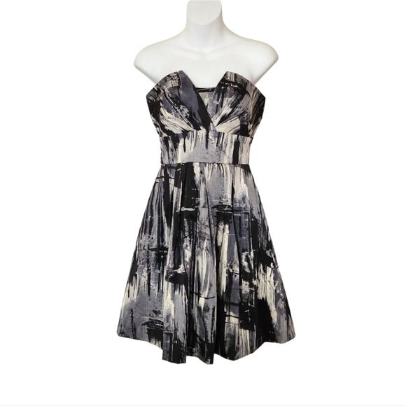 SPEECHLESS Black Gray Printed Strapless Fit and Flare Mini Dress Size 9 - Picture 1 of 11